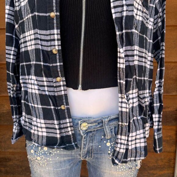 Jachs Girlfriend Bea Black Plaid Flannel Snap Button Up Shirt Size S - Picture 6 of 10